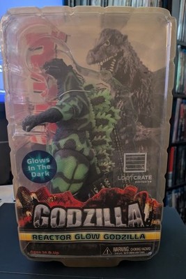 NECA Reactor Glow Godzilla Loot Crate Exclusive Toho Figure Clamshell Damage