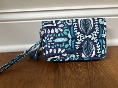 VERA BRADLEY 3-In-1 RFID Portafoglio da Polso Tracolla Isola Medaglione 28044-U60 - Foto 2 di 12
