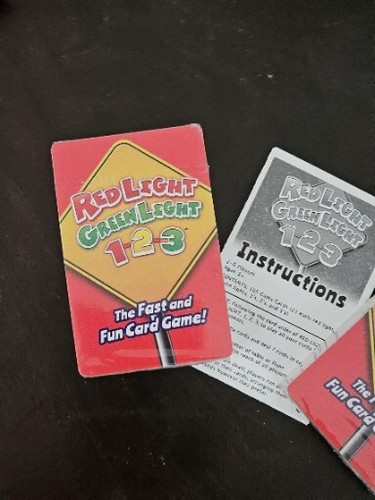 Red Light, Green 1-2-3 - Card Game for Ages 5 and Up Multi Color - 第 3/9 張圖片