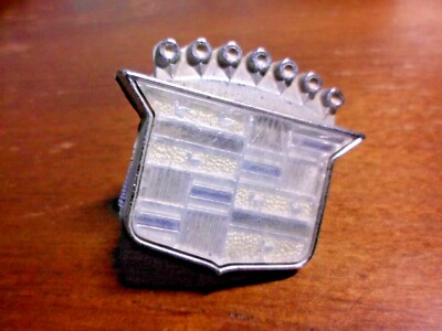 Pair Of OEM Chrome Crest Roof Ornament Emblems – Fits 1980-1996 Cadillac Models (NOS)