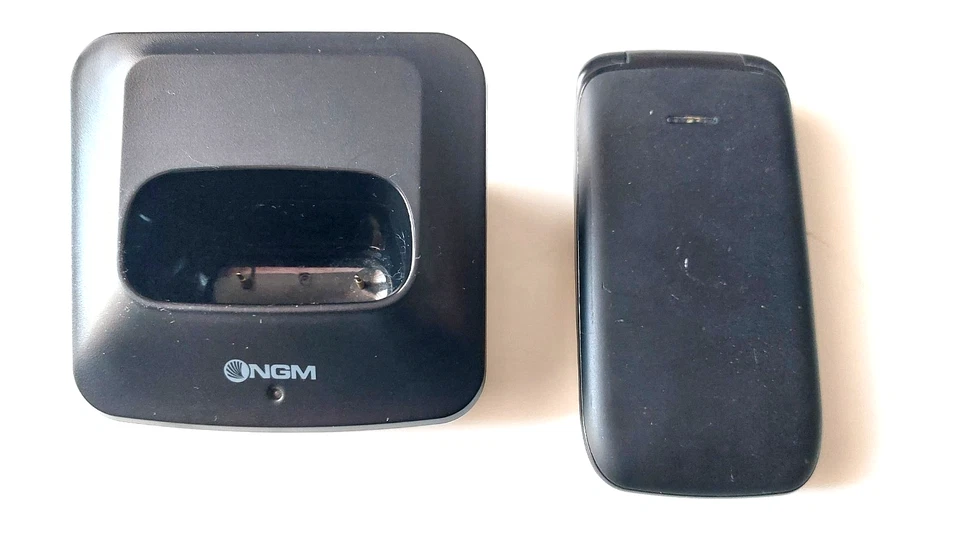 Telefono NGM Flip TR-08 con Base Ricarica - Ottime condizioni - Immagine 2 di 4