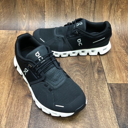 NWOB Women's On Cloud 5, Black/White, 8 B Medium US