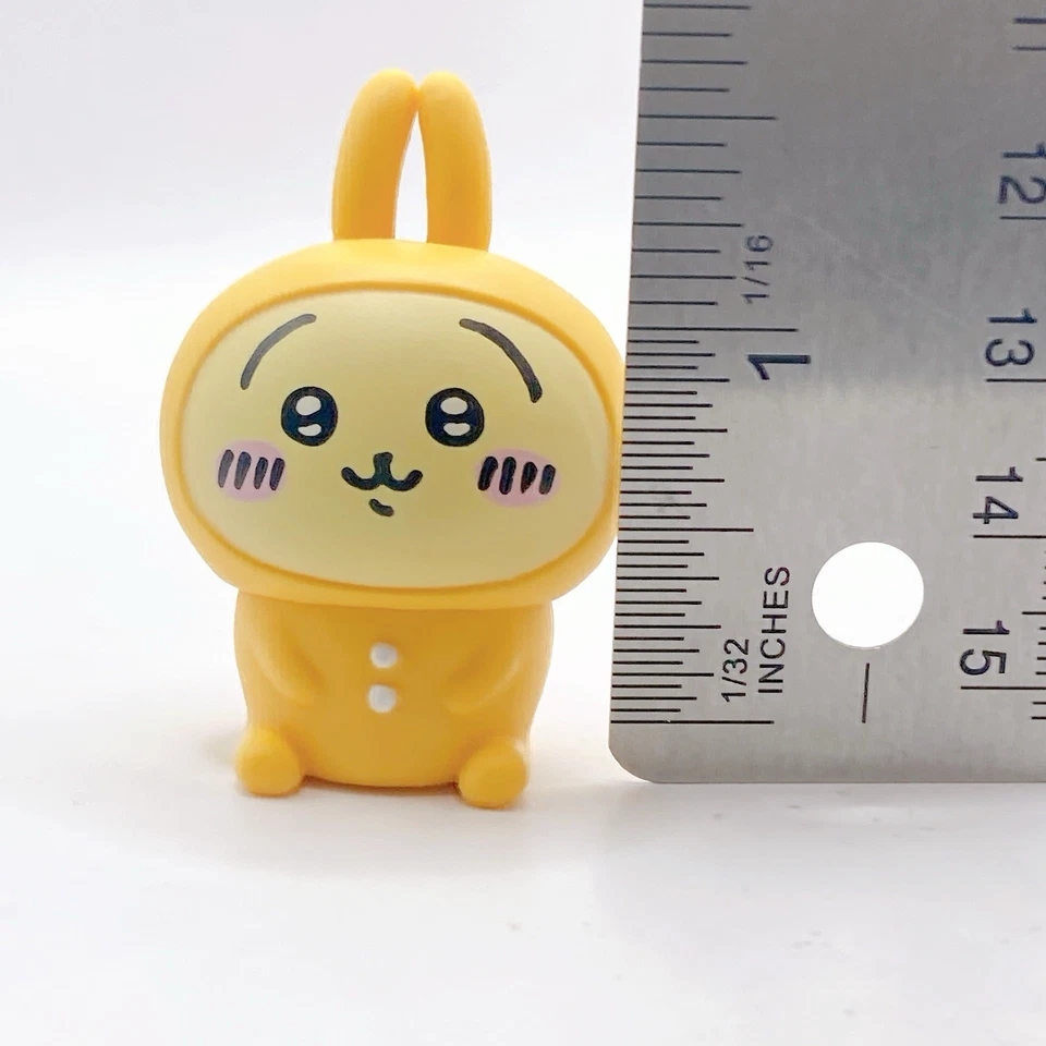 Mini figurine intérieure mascotte assise lapin Chiikawa Usagi en pyjama... - Photo 2/4