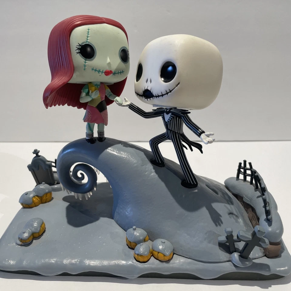 Funko POP Nightmare Before Christmas Under the Moonlight Movie Moment 2018  - Image 3 of 4