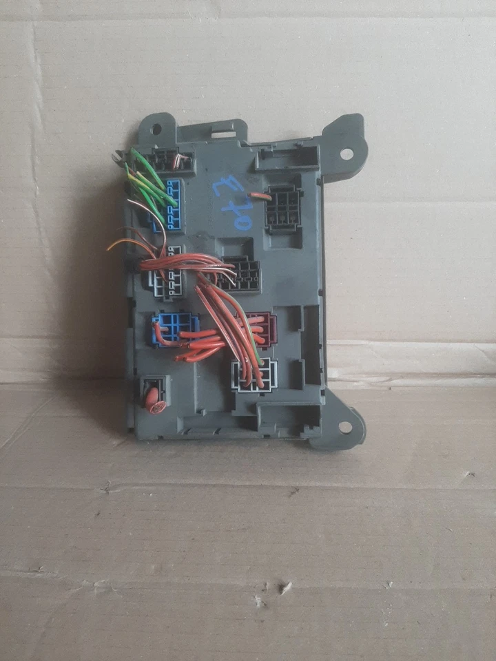 B010105300 CENTRALINA PORTA FUSIBILI BMW X6 E71 1° Serie 3000 Benzina (20 609718 - Immagine 2 di 4