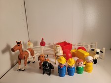 Fisher Price 915 Farm Accessories People  Animals