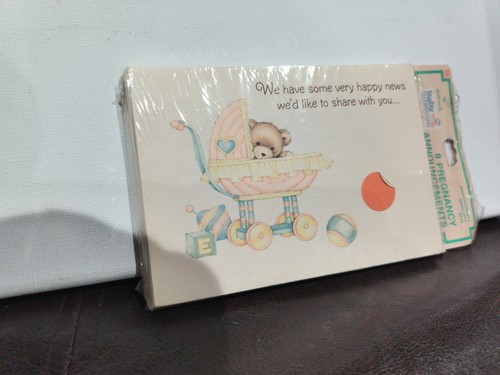 NEW Hallmark Vintage Cute Baby Bear 8 Pregnancy Announcements & Envelopes Sealed