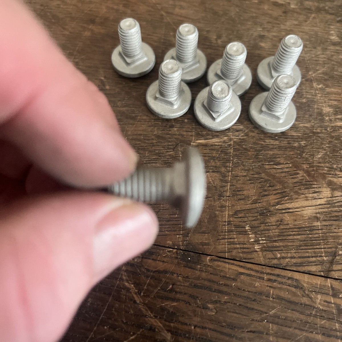 鉄地 獅子牡丹透図鍔｜現代物金具の販売 刀部 かたなべ – 刀部