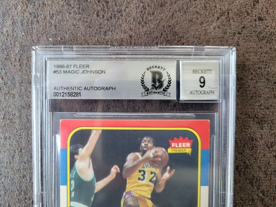 Fleer Ervin Magic Johnson #79 1986-87 - Autógrafo Beckett 9 - Los Angeles Lakers Foto 3 de 4