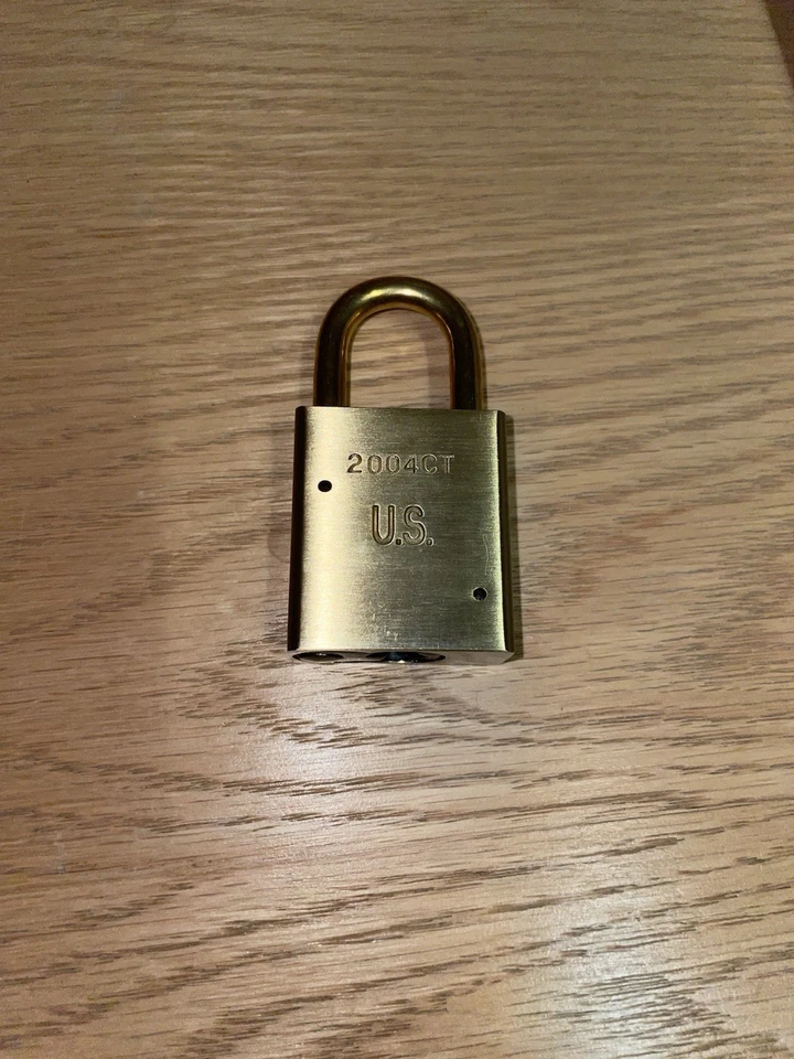 American Lock Brass Padlock ASL40NKARMVK-DG34823 | New in Box | USA Made - Image 2 of 4