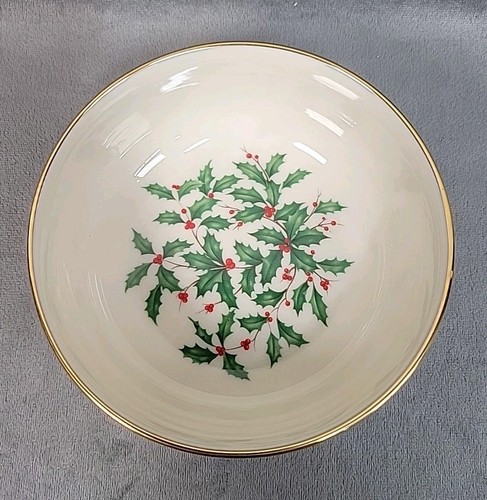 Lenox Holiday Christmas Candy/Nut Bowl Holly Berries Mistletoe Gold Trim - Picture 1 of 4
