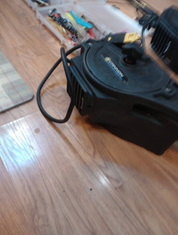 Used Magnum Downriggers 5st And 10 Stx TESTED eBay