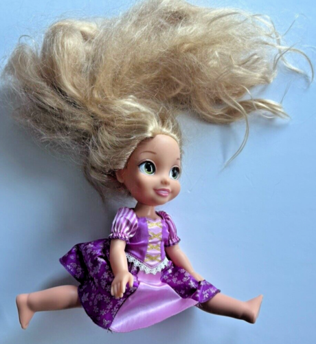 DISNEY PRINCESS RAPUNZEL Toddler Doll Tangled 14" MINT - Picture 9 of 11