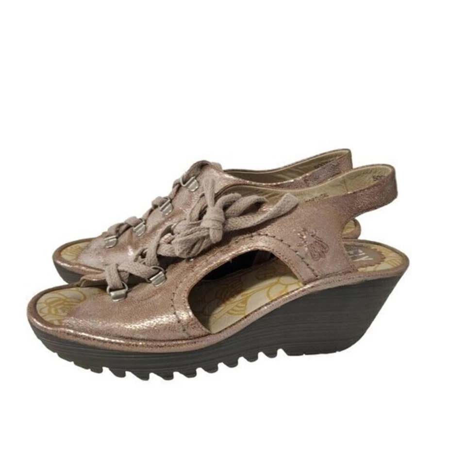 Fly London金属楔形鞋 — 第 2/4 张图片