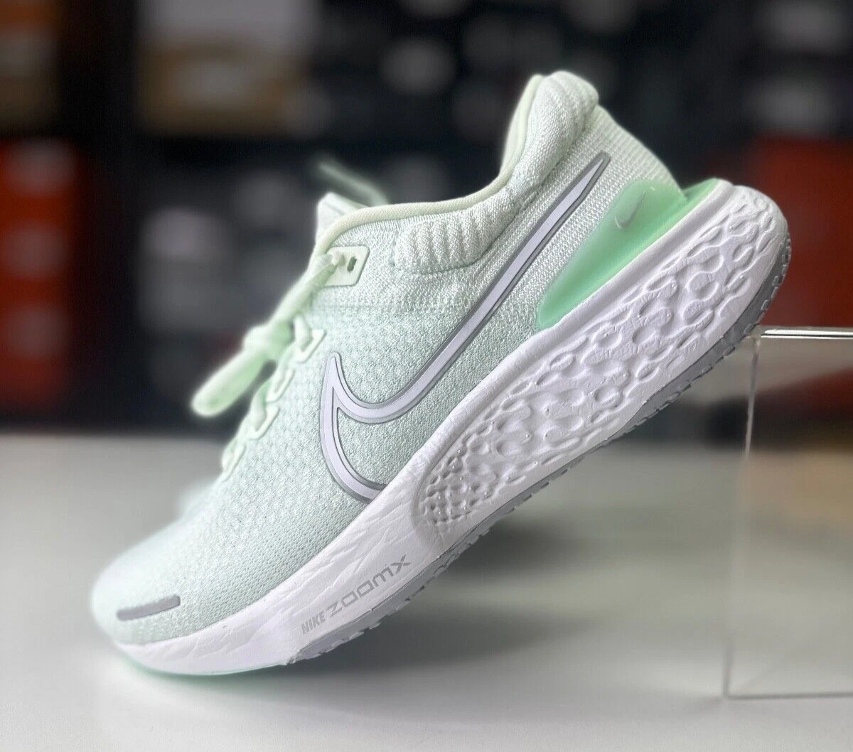 Nike ZoomX Invincible Run Flyknit 2 Barely Green/White DC9993-301 Women's  9.5 | eBay