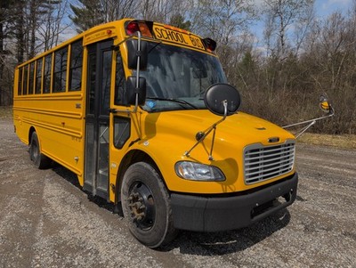 2021 FREIGHTLINER THOMAS