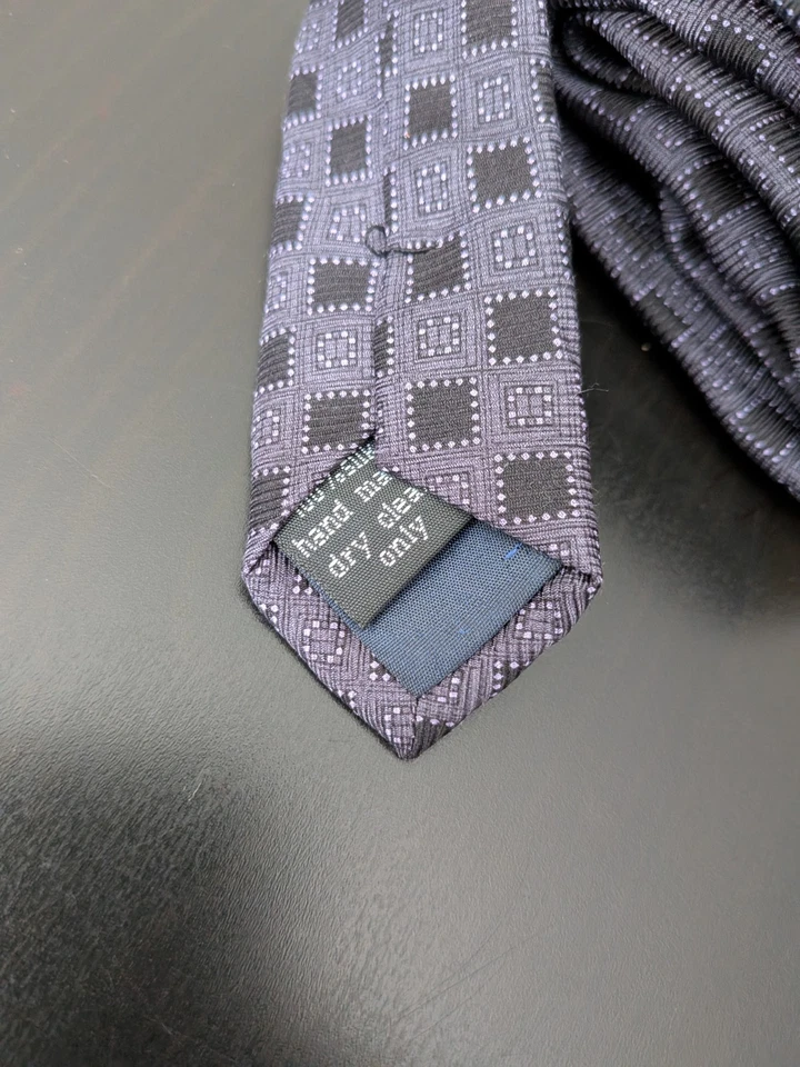 Corbata Bijoux Terner de seda genuina púrpura geométrica 62” de largo 3,5” de ancho Foto 4 de 4