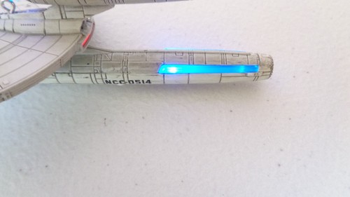 Star Trek USS Kelvin NCC 0514 ornament 2013 Lights-up 2009 Movie - Picture 3 of 10