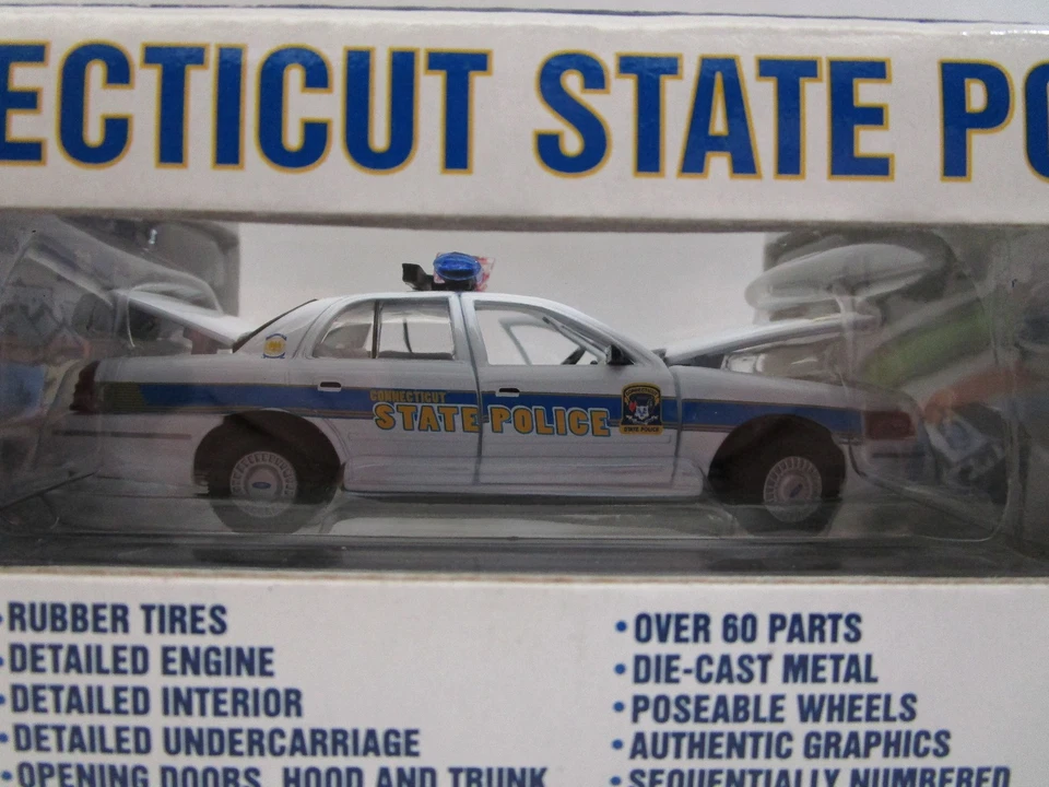 Gearbox Ford Crown Vic Diecast 1:43 Scale Connecticut State Police - Image 3 of 3