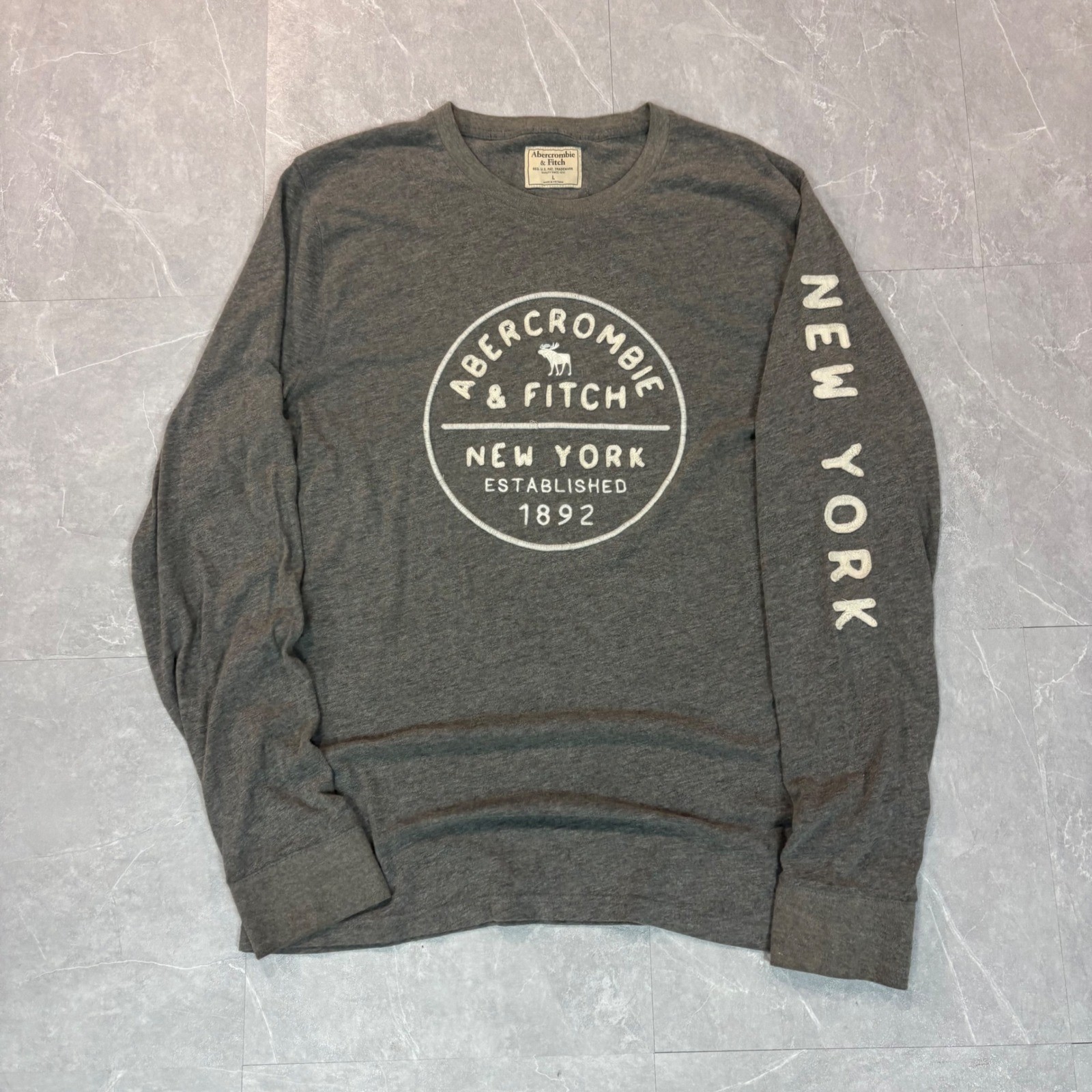 Abercrombie & Fitch Mens Gray Long Sleeve Graphic T-Shirt New York Logo Large