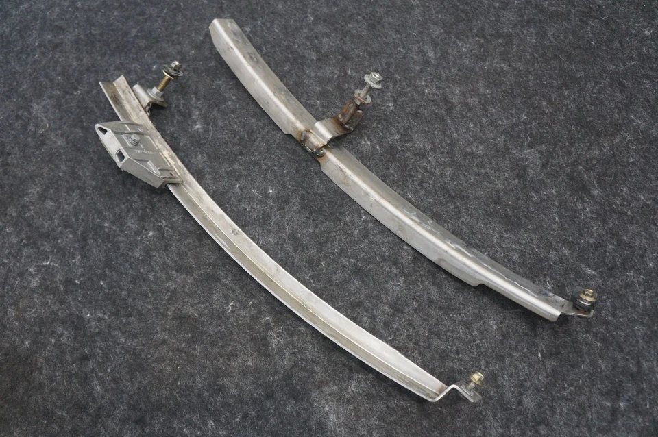 Оригинальный регулятор стекла направляющая для левой двери окна 65062000 Ferrari 360 Modena 2001 - Изображение 2 из 4