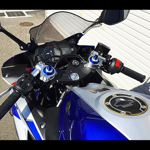 BLACK&CHROMED GOLD GAS TANK FUEL CAP COVER PROTECTION GUARD 14-23 YZF R3/ MT-03 - Picture 2 of 4