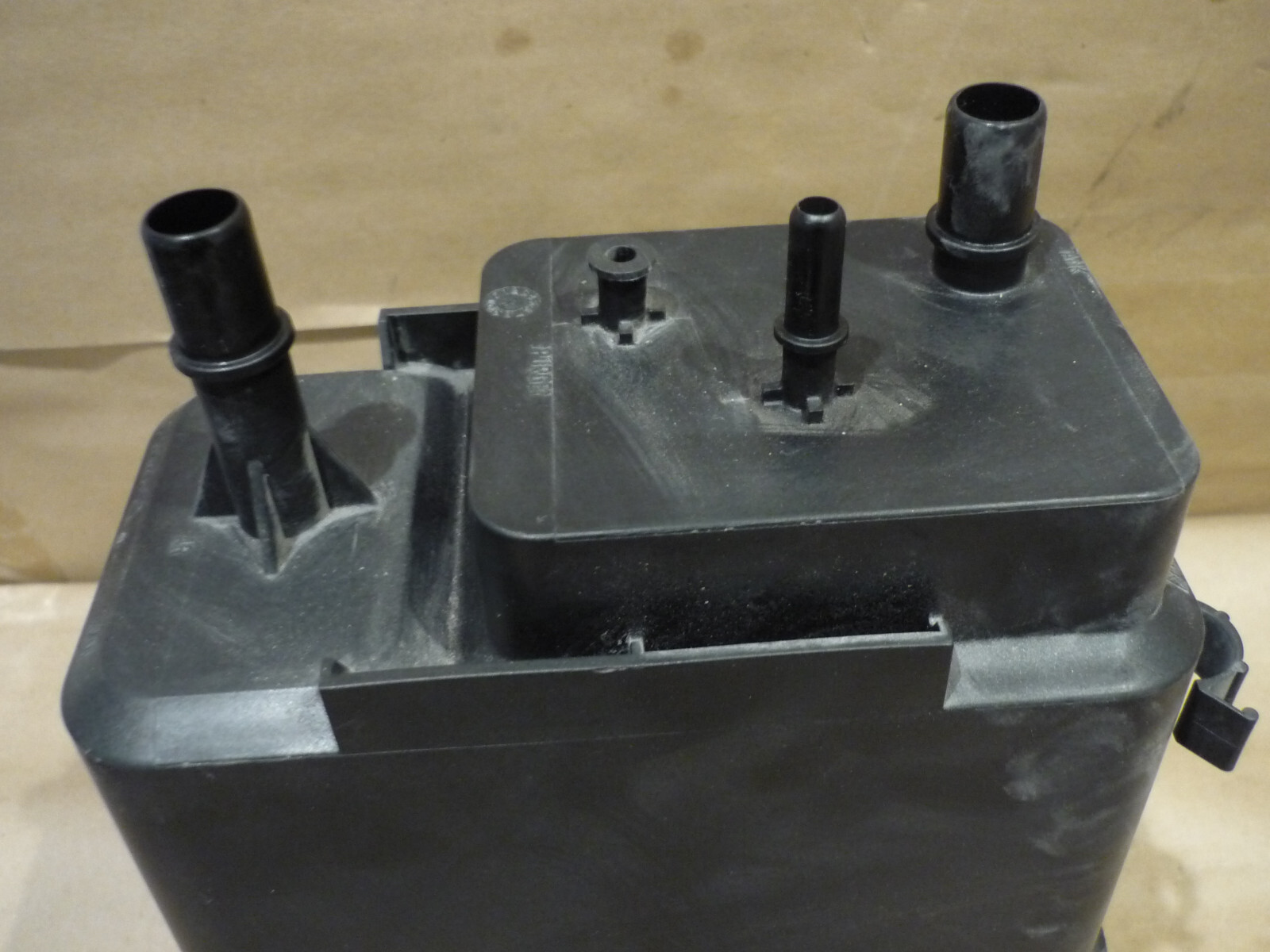 Ferrari California- Fuel Vapor Filter Box / Canister - P/N 220074