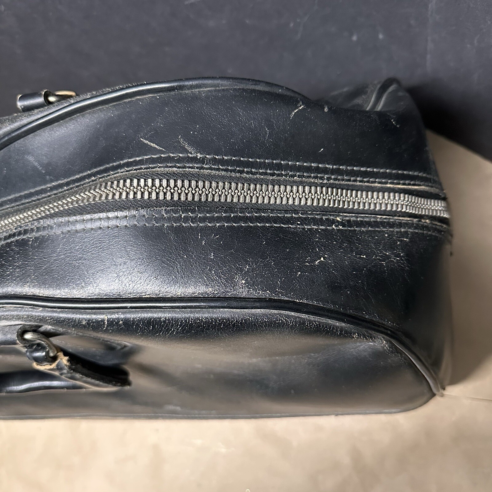 Vgt Crest NY Doctors Top Grain Cowhide Leather Black Satchel Bag Attache' Case