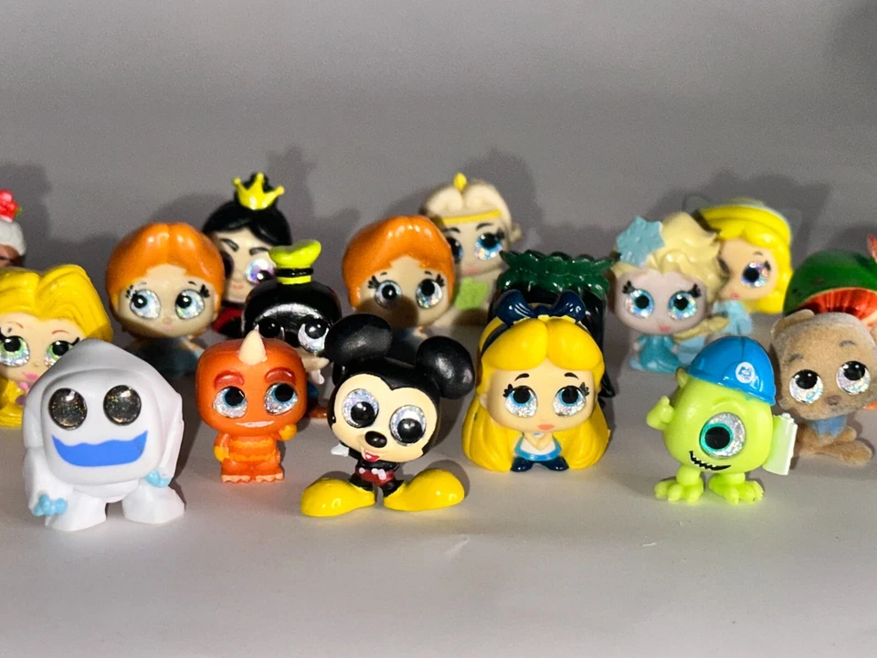 Disney Doorables **TÚ ELIGES**- $23,99+ Envío Gratis O $4,45 Tarifa Plana Envío Foto 3 de 4