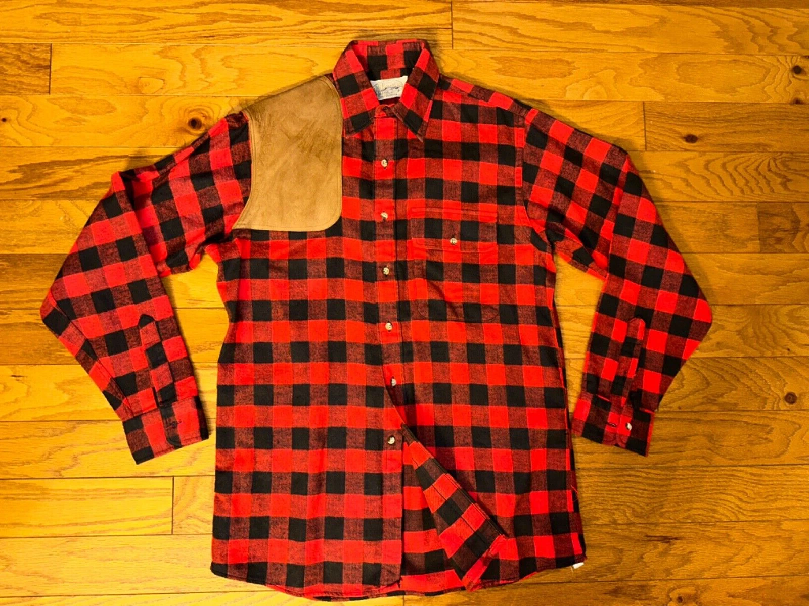 Britches Great Outdoors Button Down Shirt Men's Red Plaid Flannel SHOULDER Pat M