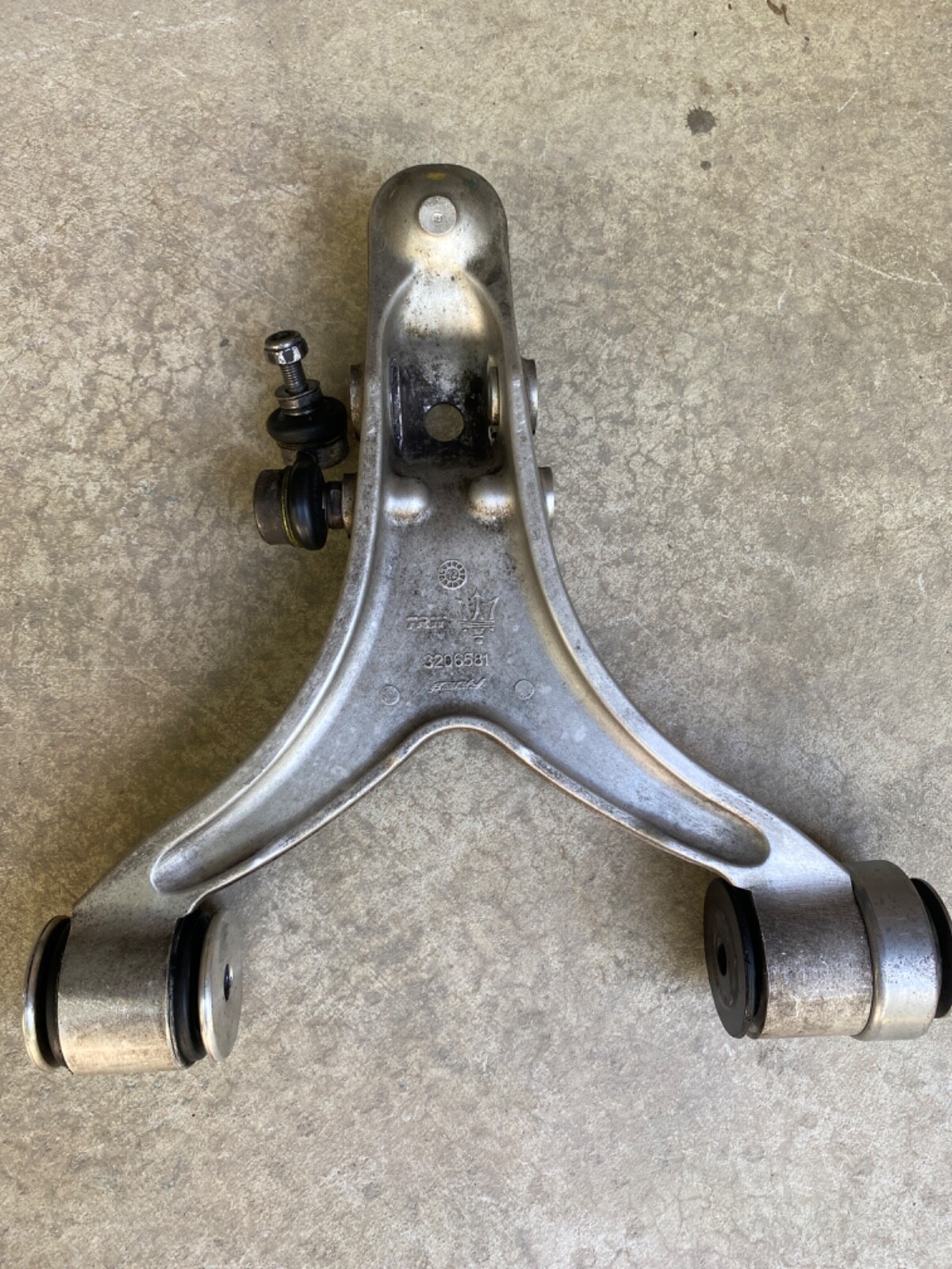 08-19 Maserati GranTurismo S GranCabrio Front Left Side Lower Control Arm OEM
