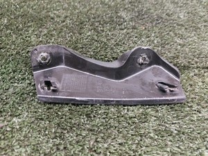 Volkswagen PASSAT B6 2010 Rechts Halterung Stoßstange Stoßfänger vorne