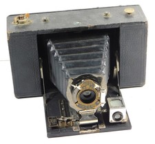 Kodak  3 folding Brownie Model D, everything is there and works