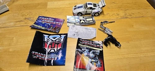 VINTAGE 1985 HASBRO TRANSFORMERS "JAZZ" PORSCHE FIGURE