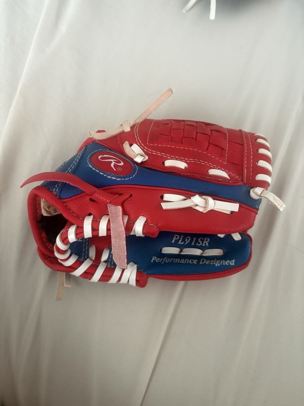 Rawlings Players Series PL91SR 9" Youth Baseball Glove Red Blue Right Hand Throw