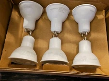 Amazon Basics MR16 LED Light Bulb, 50 Watt Equivalent, Energy Efficient 7W, GU10