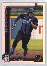 2025 Topps Series 2 Rainbow Foilboard Wenceel Perez Wenceel Pérez #646 1cx3