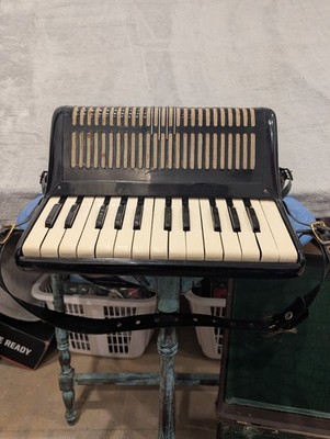 Vintage Stradwari Piano Accordion Made In Italy with Case Working.