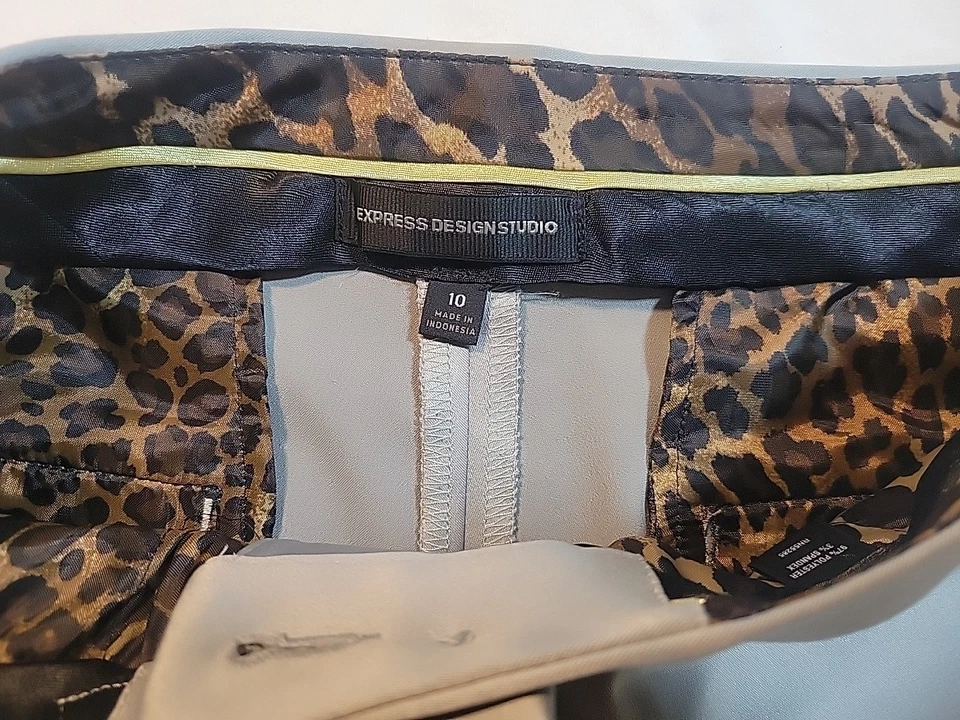 Pantalones cortos Express Design Studio plateados satinados para mujer talla 10 estilo pantalón puños Foto 2 de 4