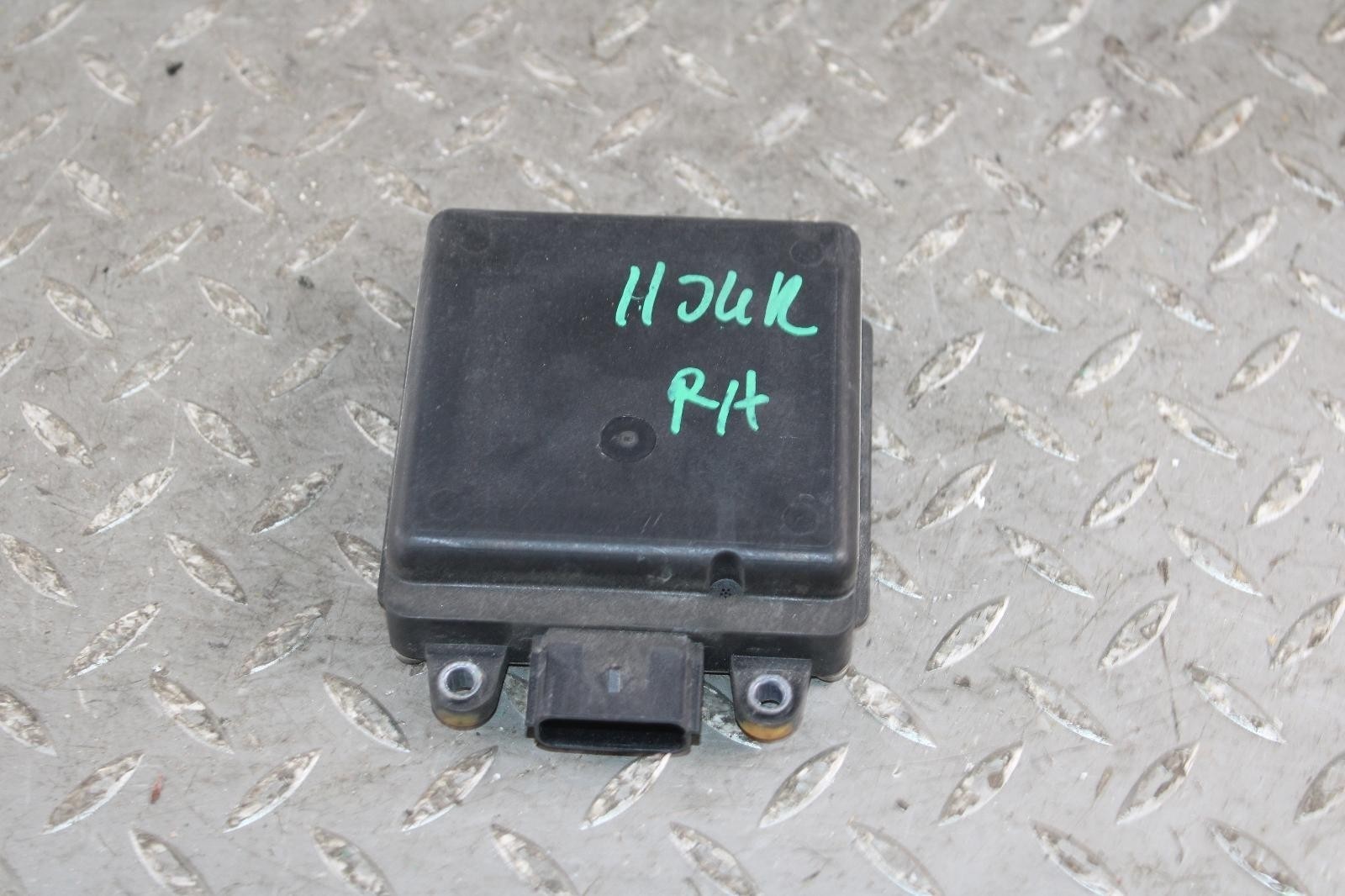 Maserati Ghibli 2014-2021 RIGHT Body control module P/N 0670033761