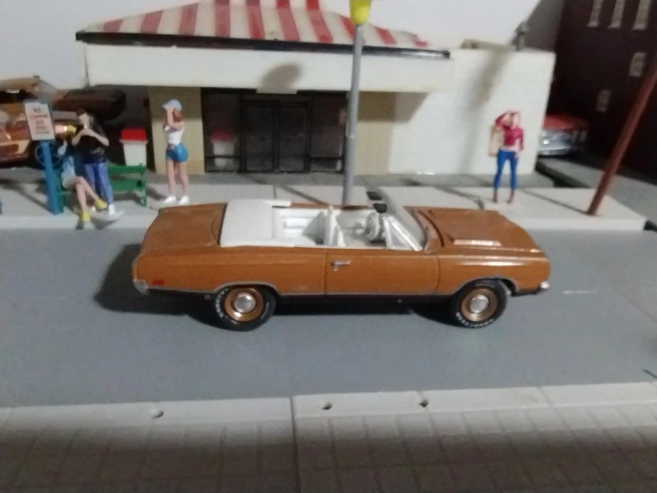 Greenlight 1/64 1969 Plymouth GTX convertible Foto 4 de 4