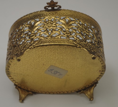 MATSON'S FILIGREE ORMOLU STYLE JEWELRY BOX CASKET VINTAGE - Picture 7 of 9