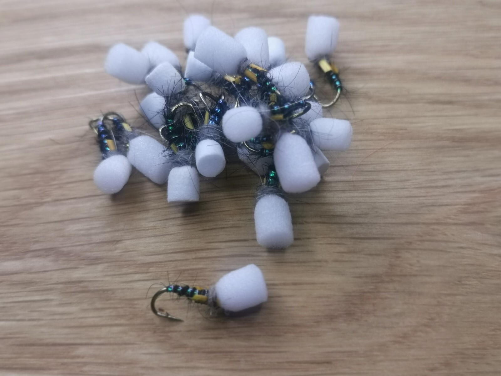 3 Esche Da Pesca Wet Your Fly Buzzer Black And Pearl, Taglia 12, Con Amo Ardiglione, Fatte A Mano UK