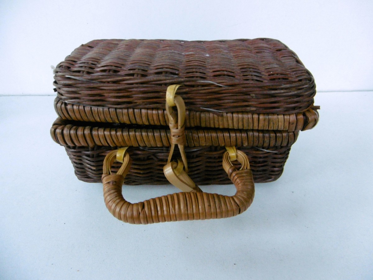 Petit panier en osier - révélé, brocante, art & déco responsable