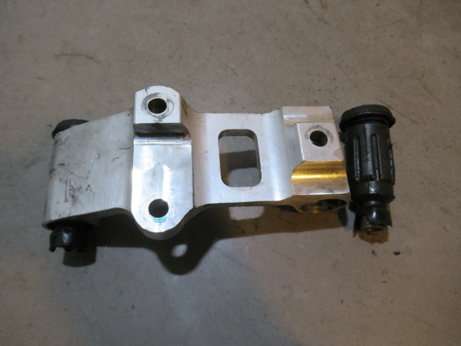Arctic Cat Sno Pro 500 Engine Mount Bracket Left 2013