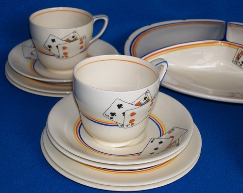 GRAYS POTTERY CUPS & SAUCERS, PLATES & SERVING DISH SUNBUFF PLAYING CARDS ARTDEC - Picture 4 of 15