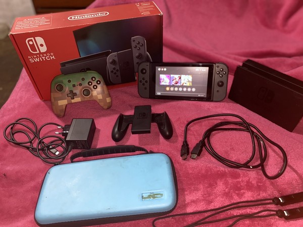 Nintendo Switch 32GB Consola Portátil - Gris