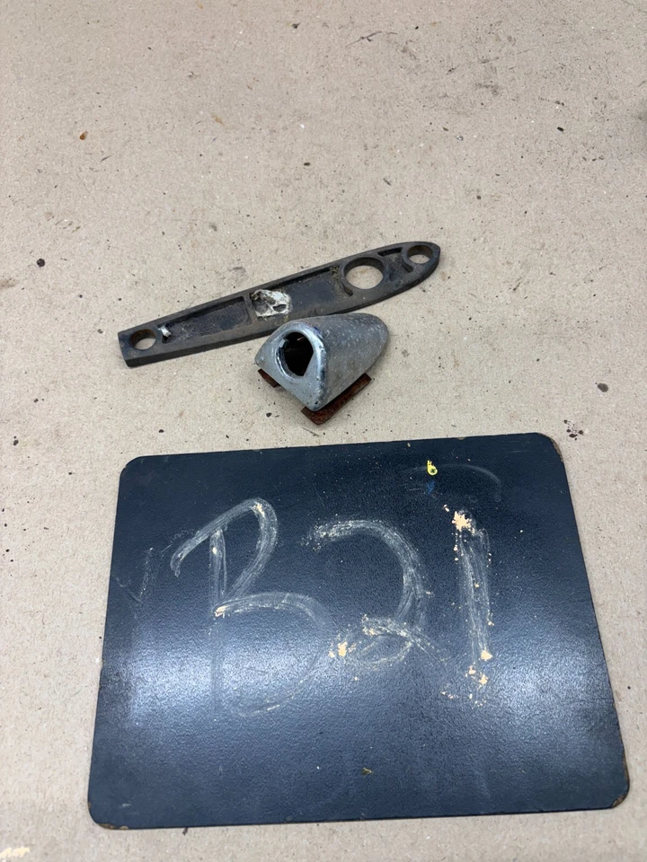 1968 1969 68 69 Ford Fairlane Torino Cyclone Montego junta/bisel de espejo lateral Foto 2 de 4