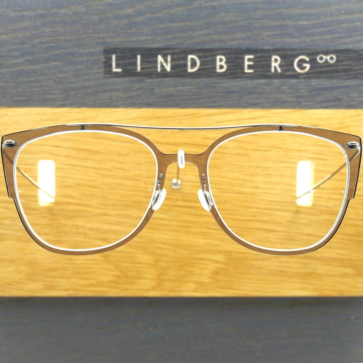 35ブレインタートル Nissan / Infiniti Infiniti OEM Clock / Display Finisher