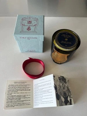 Trudon - Bougie "L'Admirable" dans son pot en verre décoré - Photo 1/4